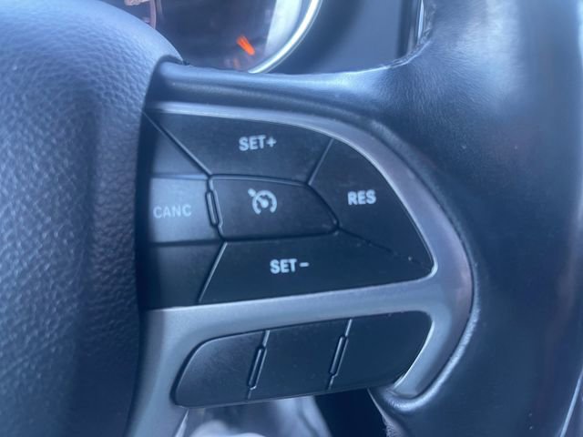 Used 2020 Jeep Grand Cherokee Altitude image 21