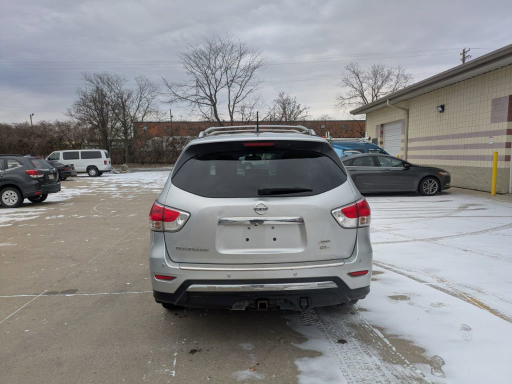 Used 2016 Nissan Pathfinder SL w/ SL Tech Package image 6