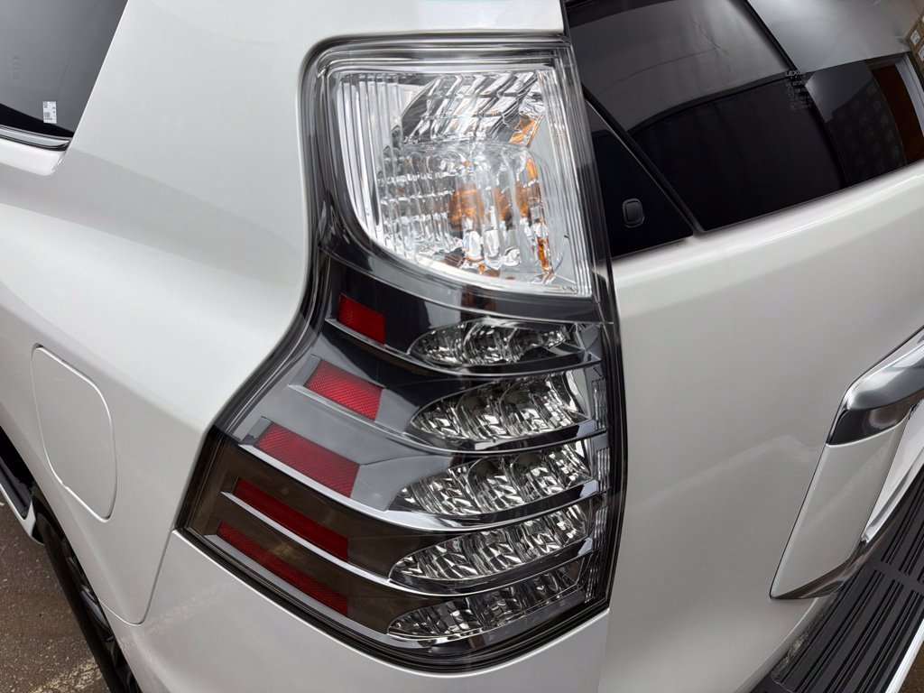 Used 2023 Lexus GX 460 Premium w/ Premium Package AWD/4WD image 27