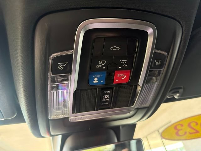 Used 2023 RAM 1500 Limited AWD/4WD image 25