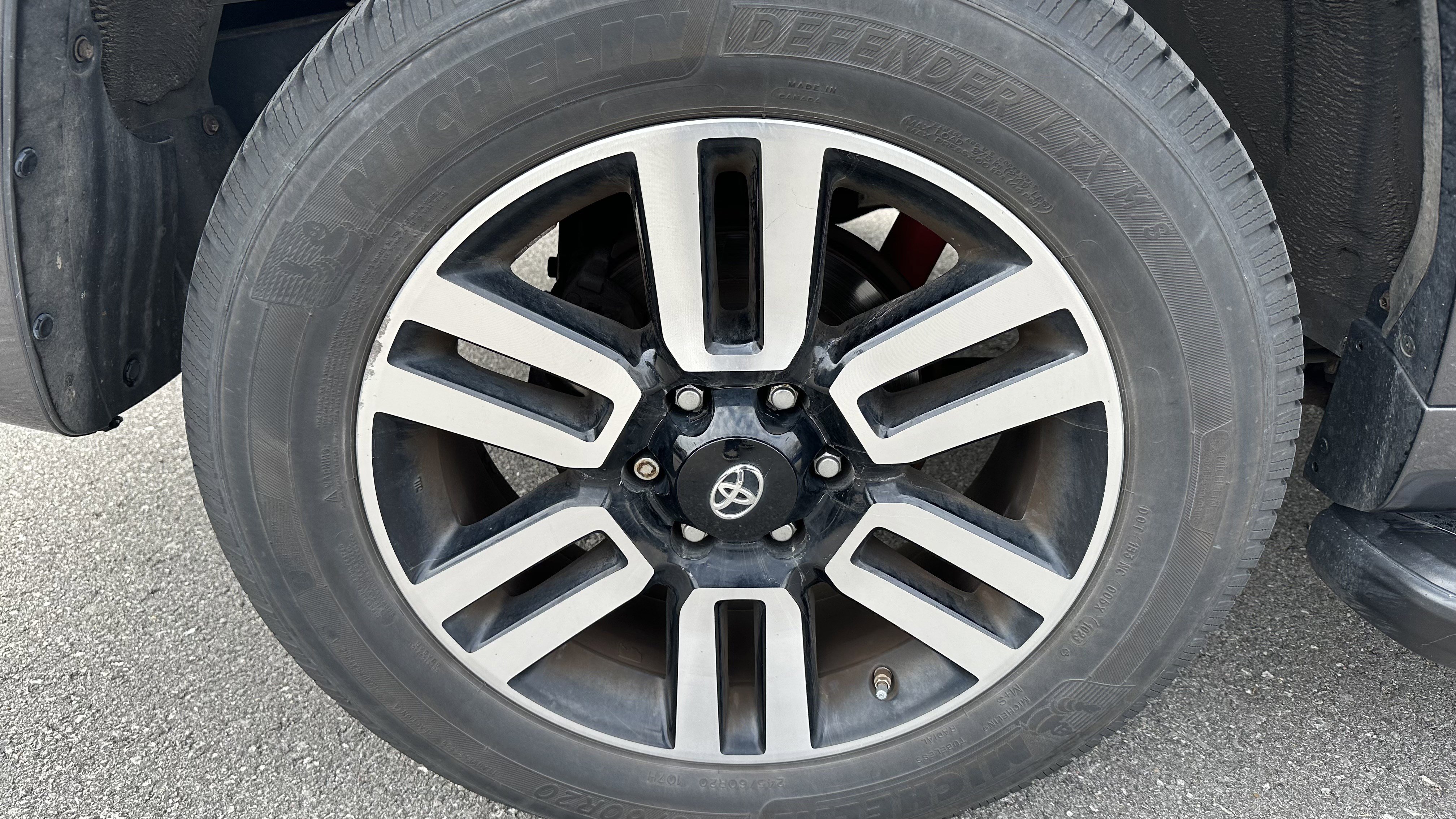 Used 2015 Toyota 4Runner Limited image 14