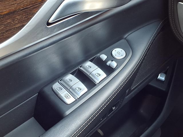 Used 2020 BMW 740i w/ M Sport Package image 22