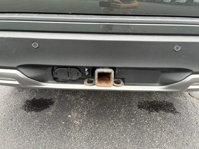 Used 2023 Ford Explorer XLT w/ Equipment Group 202A image 11