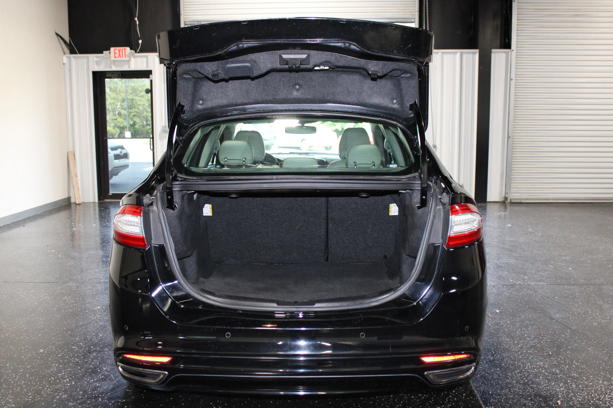 Used 2016 Ford Fusion Titanium AWD/4WD image 30