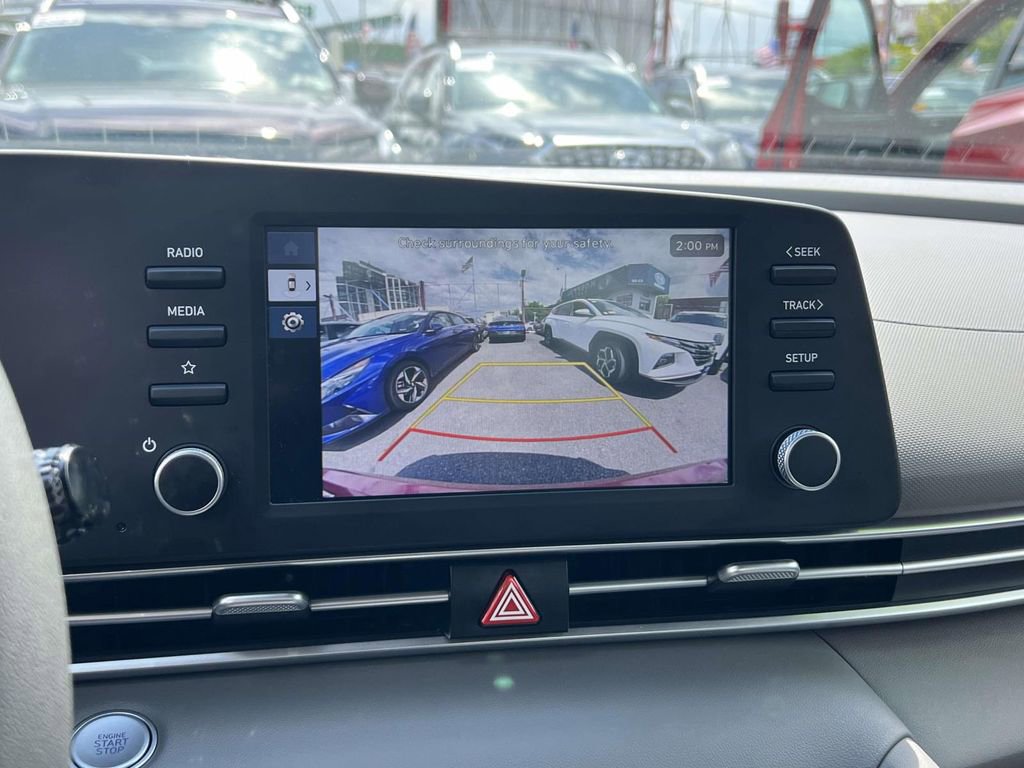 Certified 2025 Hyundai Elantra Hybrid FWD image 28