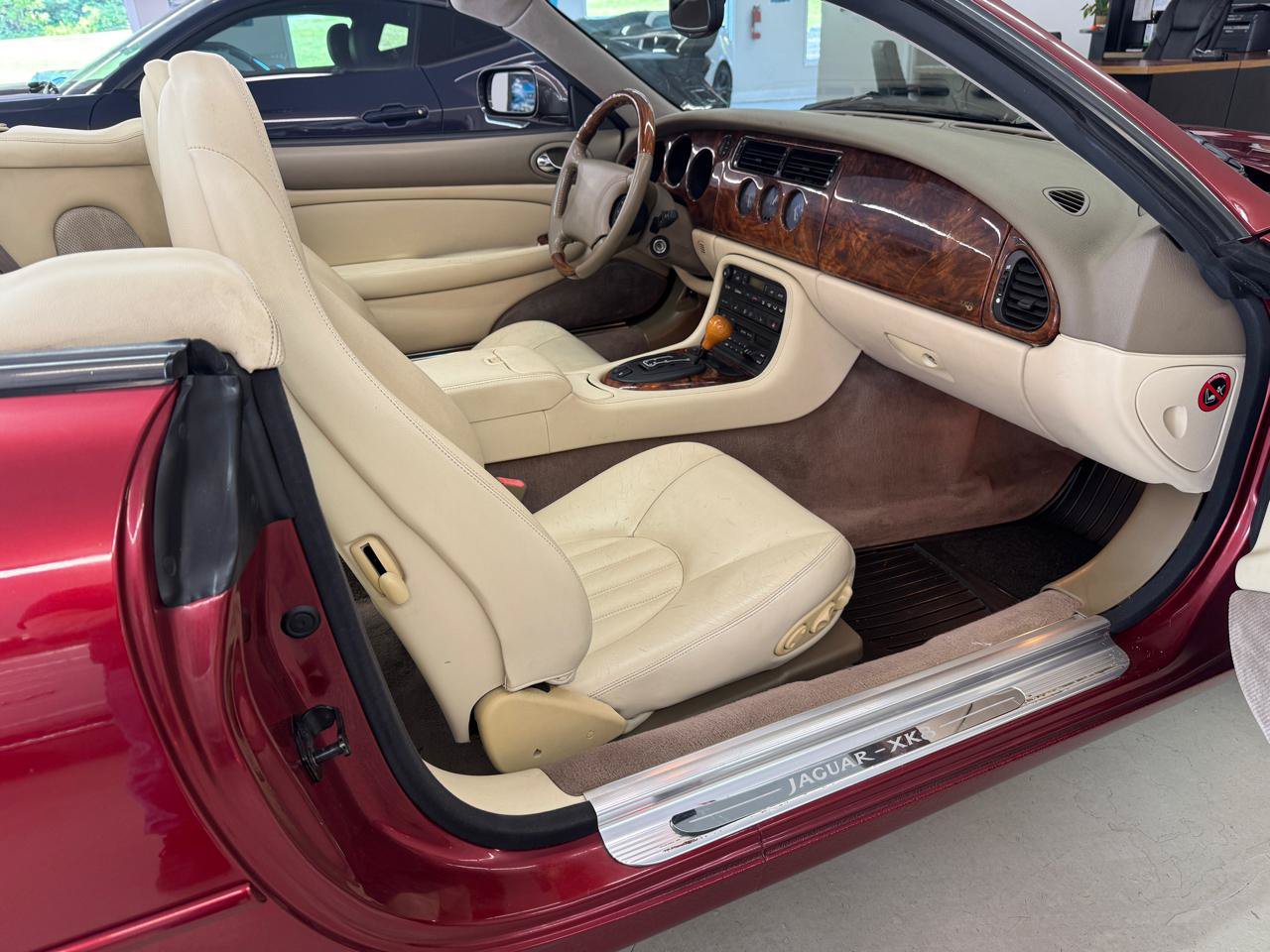 Used 1997 Jaguar XK8 Convertible RWD image 3