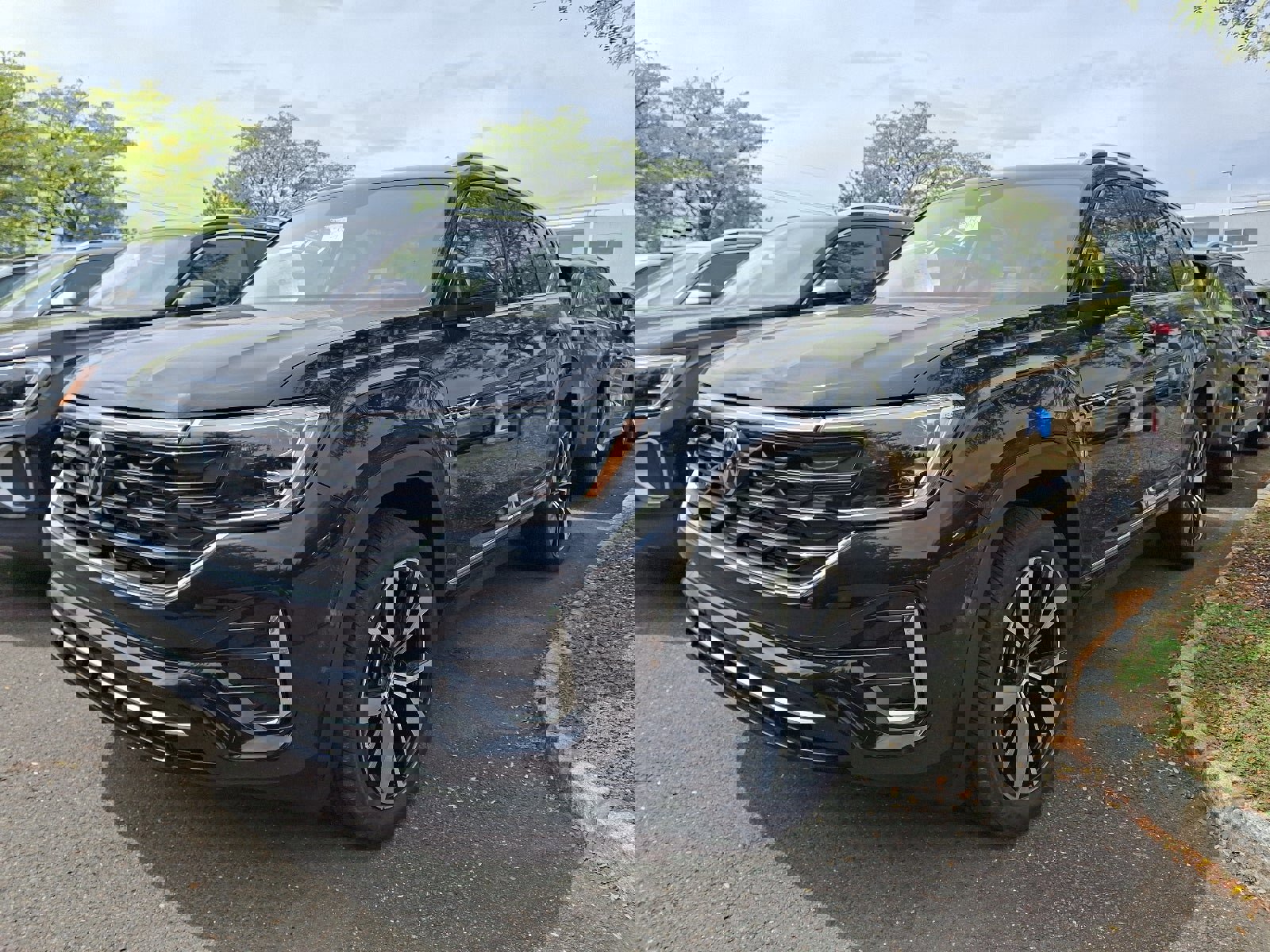 New 2025 Volkswagen Atlas SEL Premium R-Line image 3