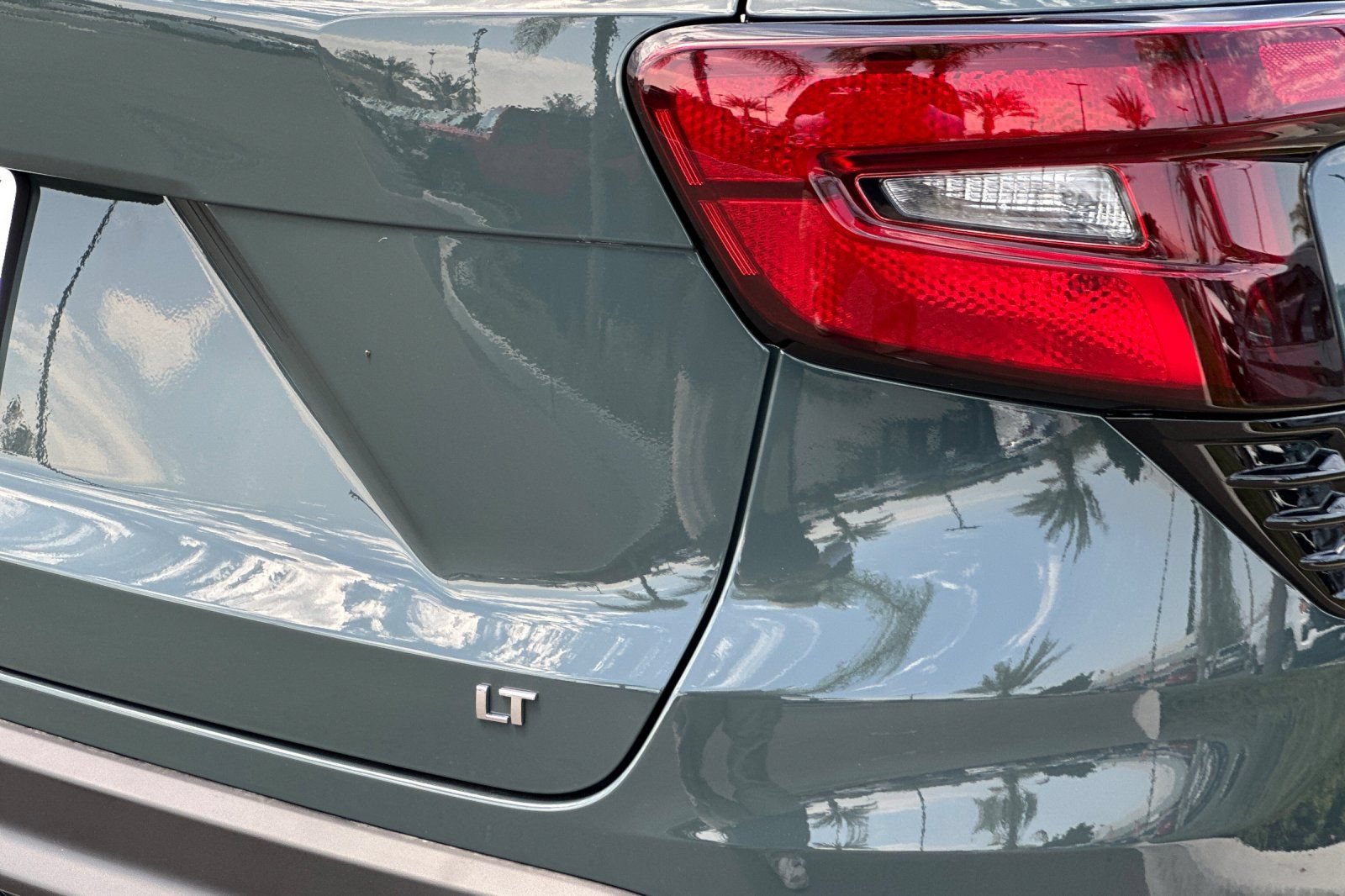 New 2026 Chevrolet Trax LT w/ Sunroof Package FWD image 26