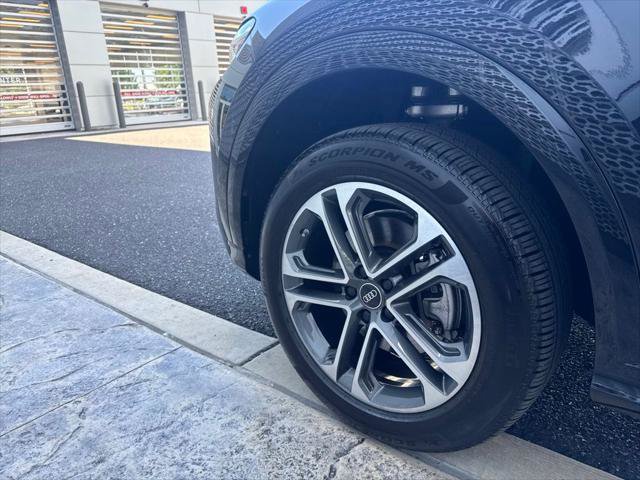 Certified 2025 Audi Q5 Premium Plus w/ Premium Plus AWD/4WD image 14
