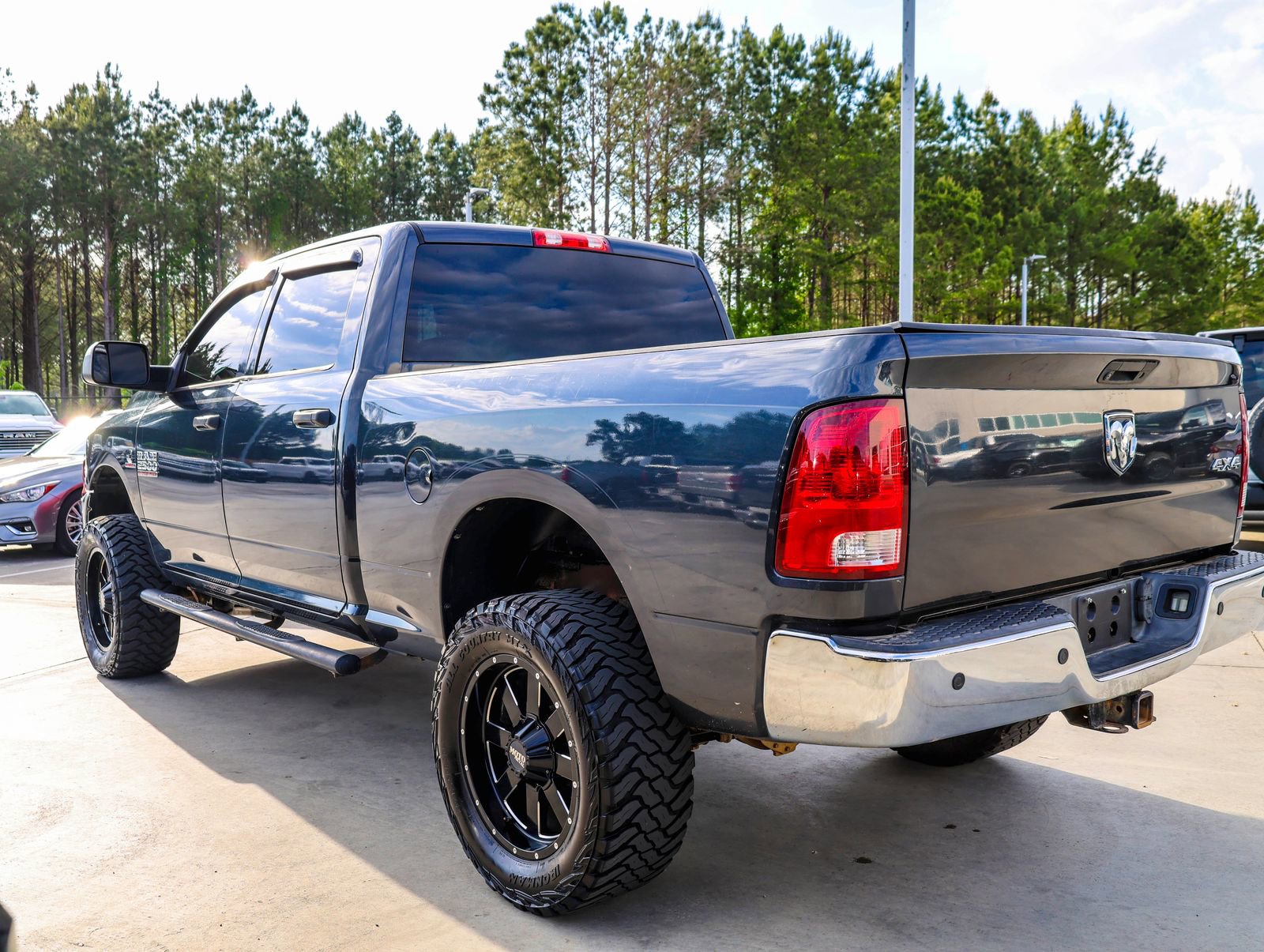 Used 2016 RAM 2500 Tradesman w/ Chrome Appearance Group image 6