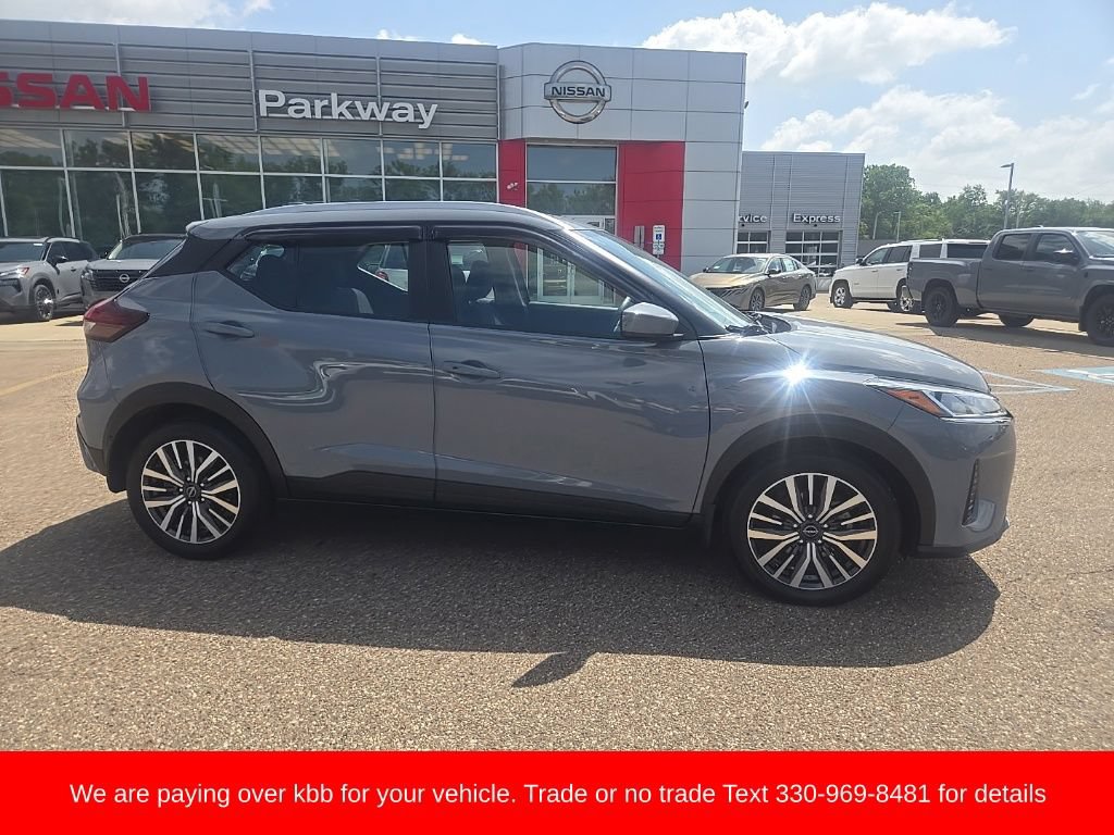Used 2023 Nissan Kicks SV FWD image 8