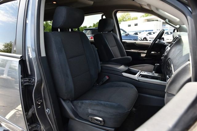 Used 2014 Nissan Armada SV AWD/4WD image 18
