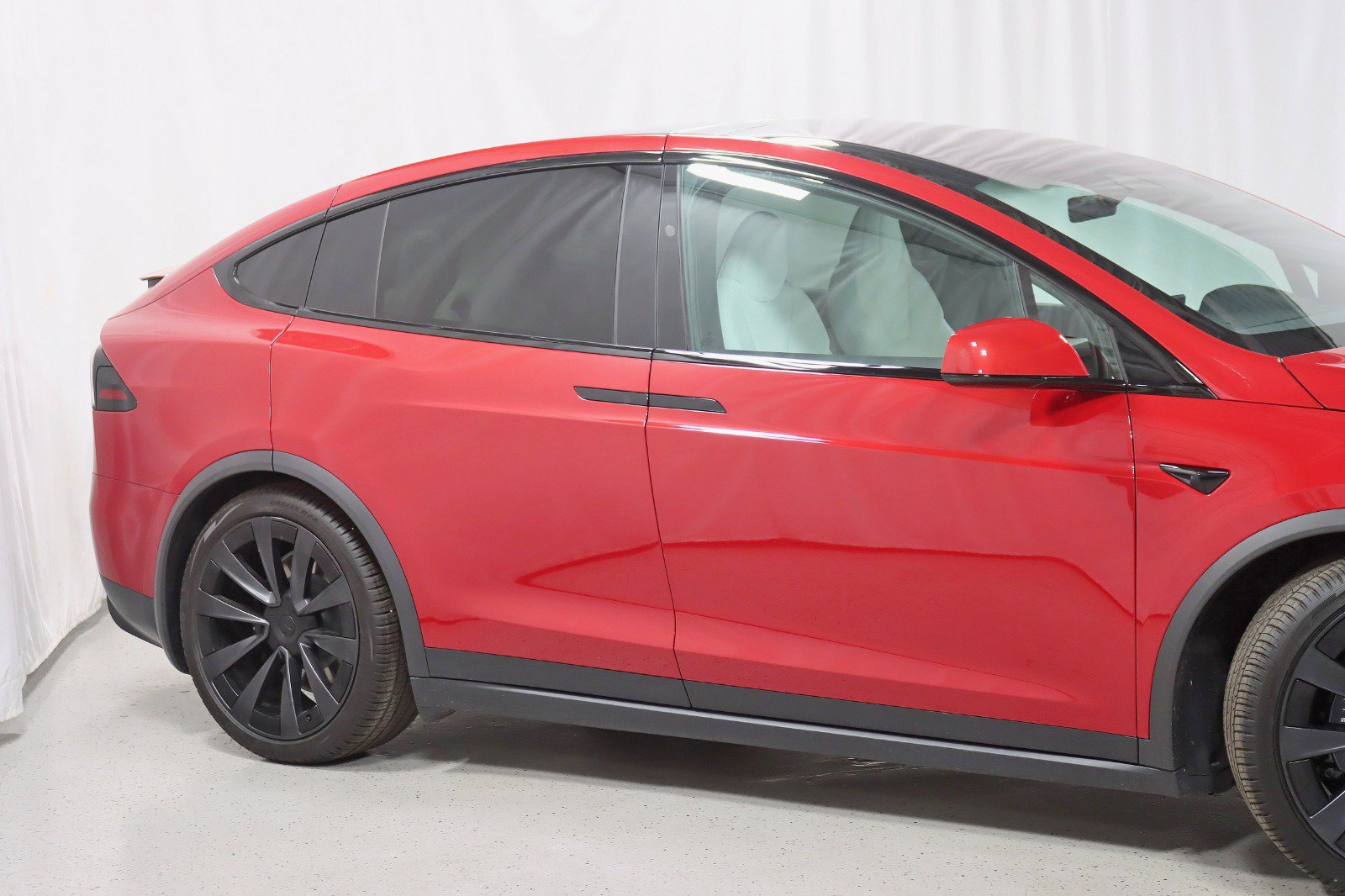 Used 2022 Tesla Model X AWD/4WD image 3
