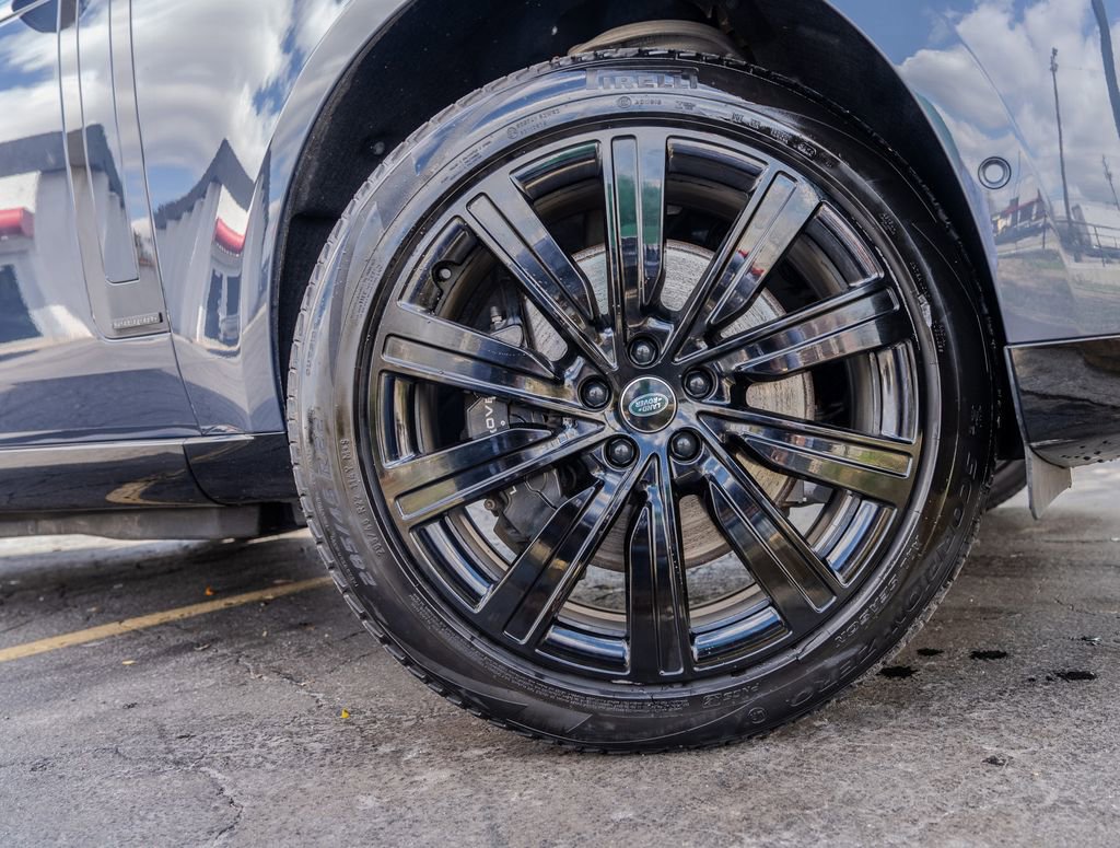 Used 2024 Land Rover Range Rover Autobiography image 31