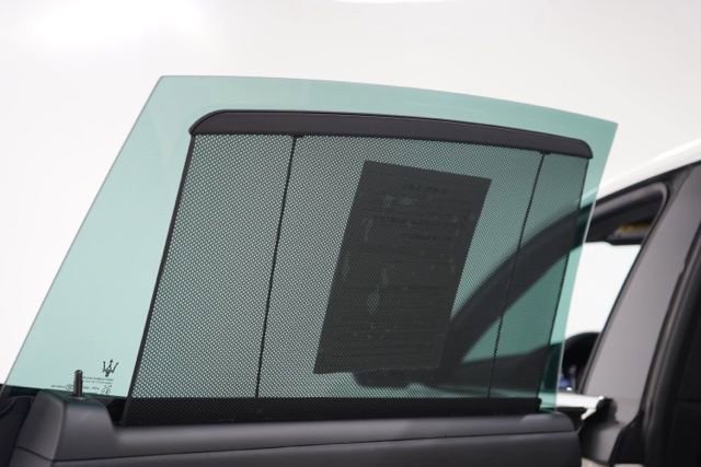 Used 2024 Maserati Levante GT Ultima image 32