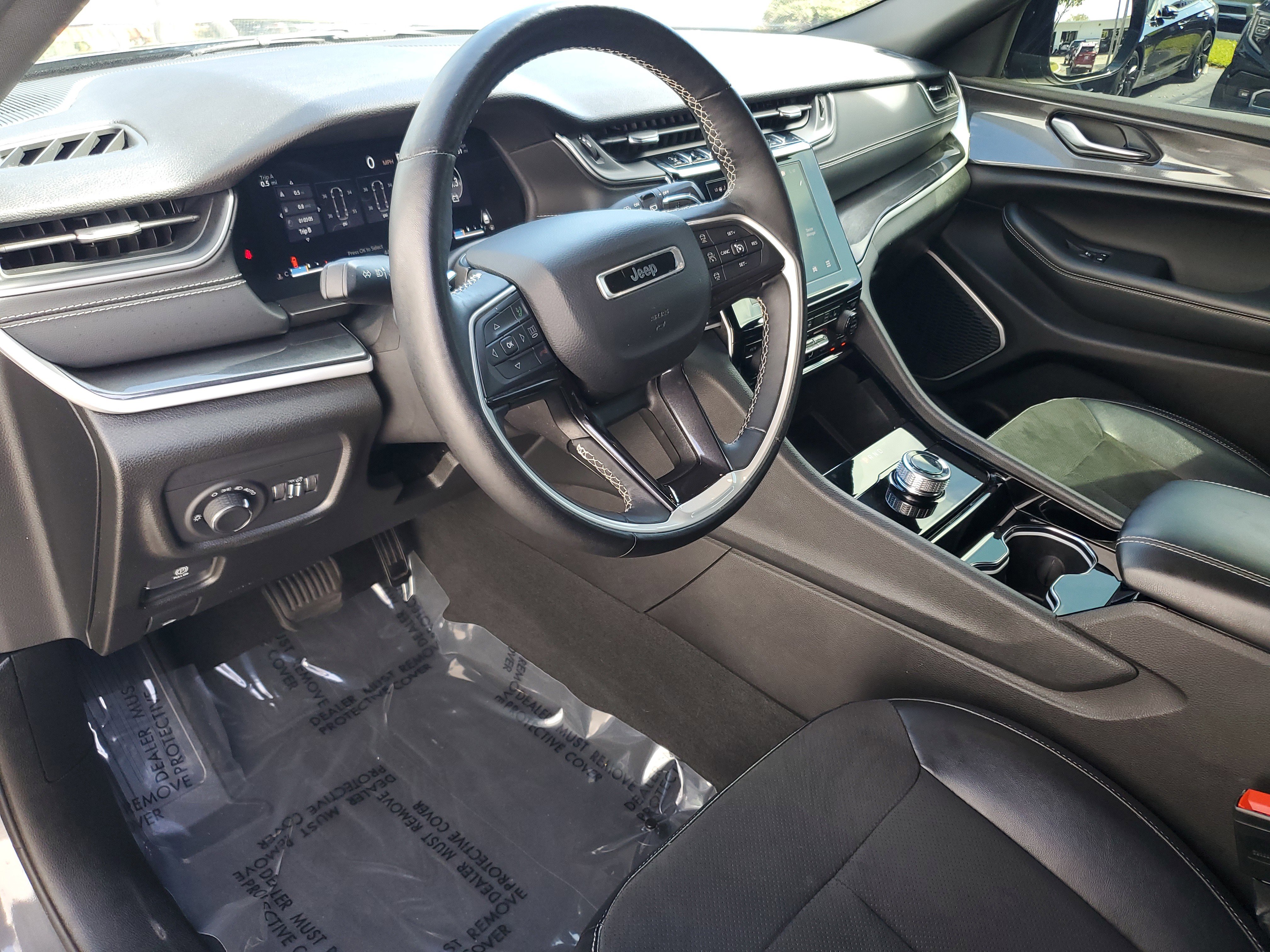 Used 2022 Jeep Grand Cherokee Altitude image 22