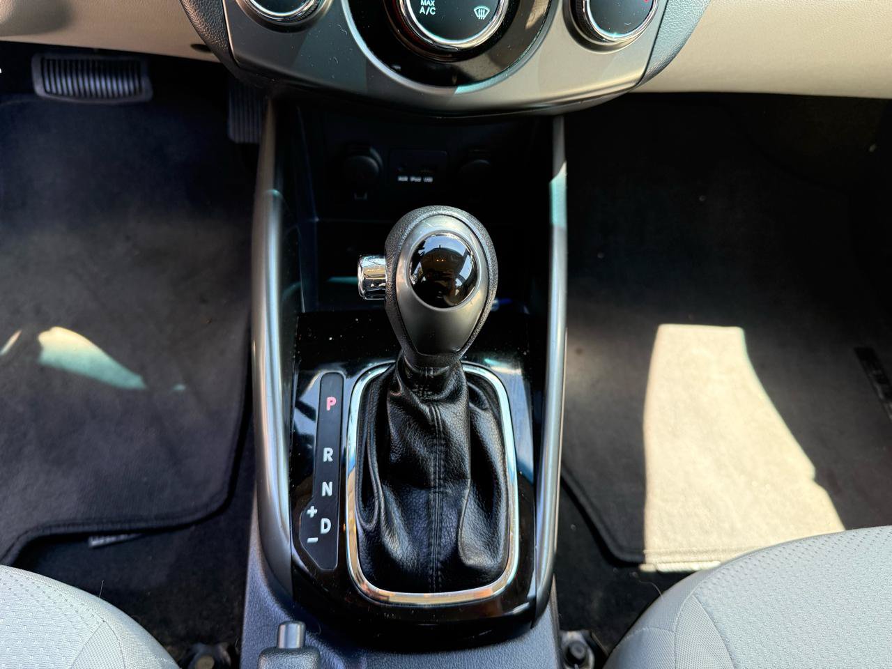 Used 2013 Kia Forte EX FWD image 27