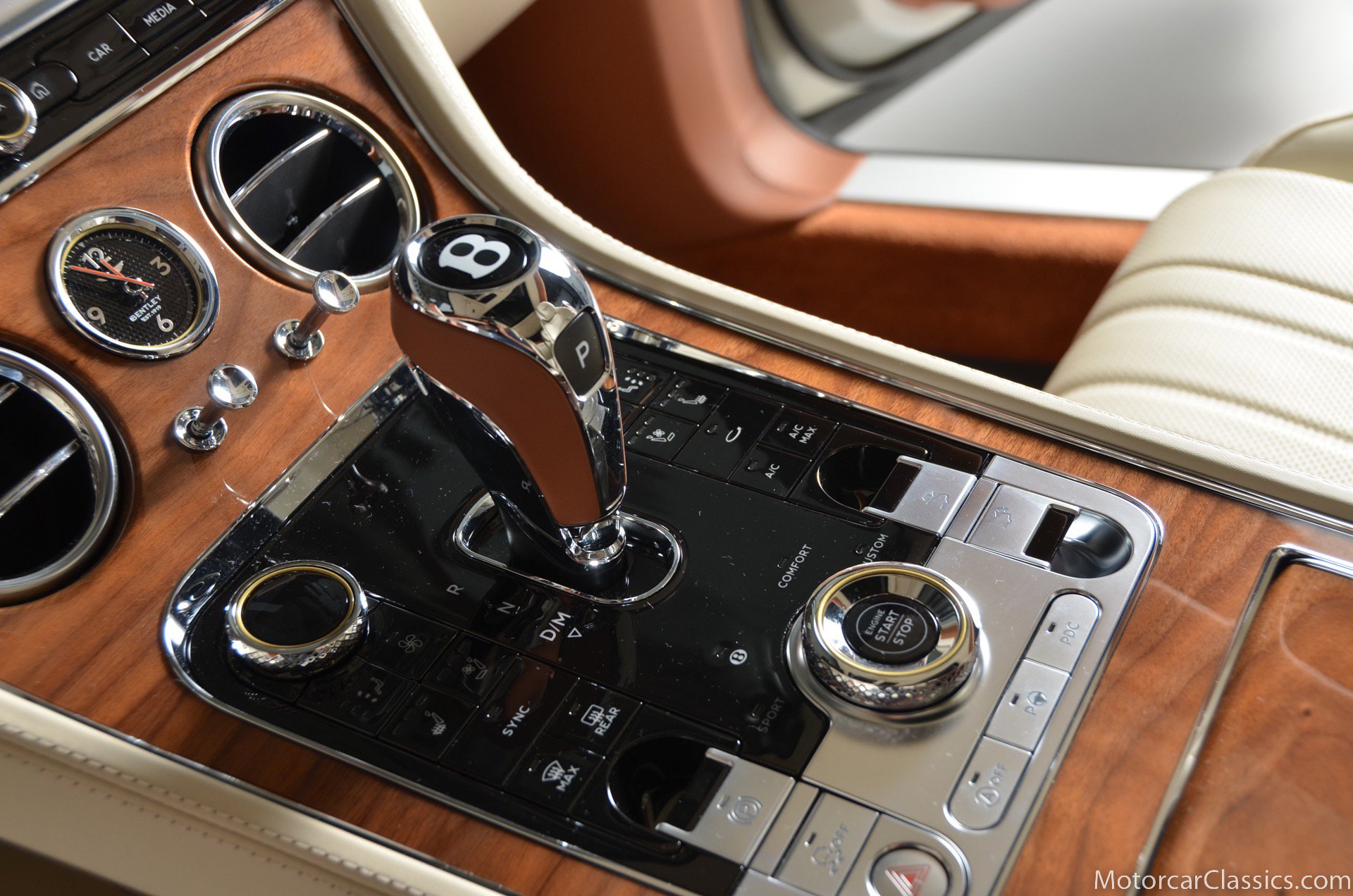 Used 2022 Bentley Continental GT image 40