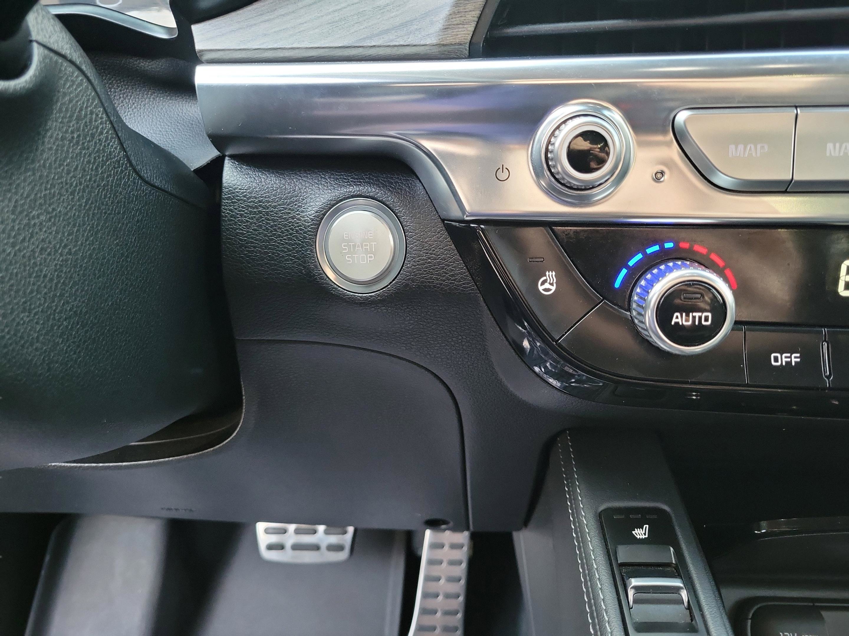 Certified 2022 Kia Telluride SX w/ Nightfall Edition Package AWD/4WD image 22