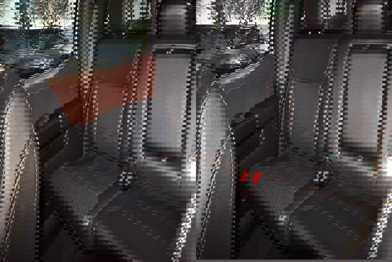 Certified 2022 Ford F150 Lariat w/ Equipment Group 502A High image 19