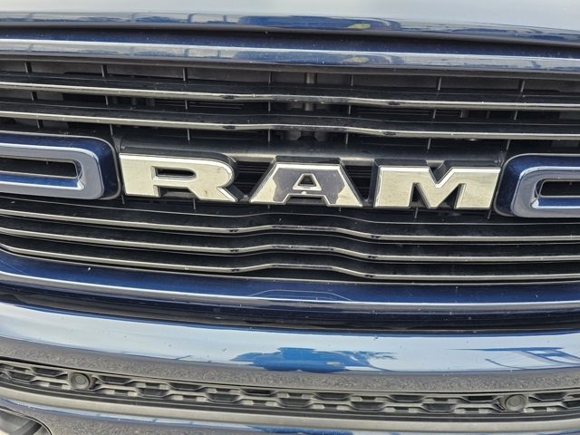 Used 2022 RAM 1500 Laramie w/ Sport Appearance Package image 9