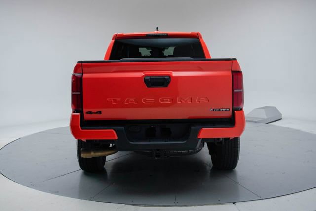 Used 2024 Toyota Tacoma TRD Sport AWD/4WD image 4