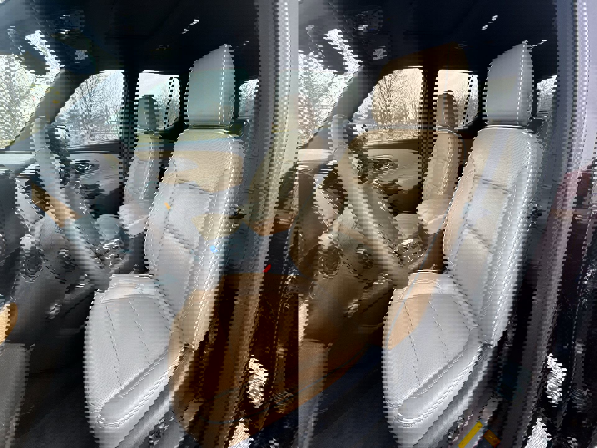 Used 2022 Chevrolet Traverse Premier w/ LPO, Floor Liner Package image 11