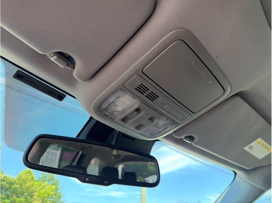 Used 2017 Honda Pilot Touring image 23