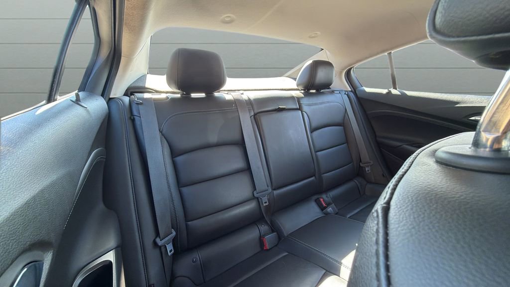Used 2017 Chevrolet Cruze LT w/ Leather Package image 12