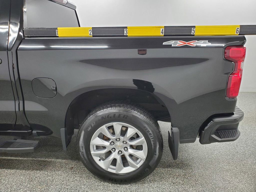 Used 2023 Chevrolet Silverado 1500 Custom w/ LPO, Dark Essentials Package image 8