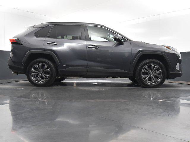 Used 2022 Toyota RAV4 Limited image 31