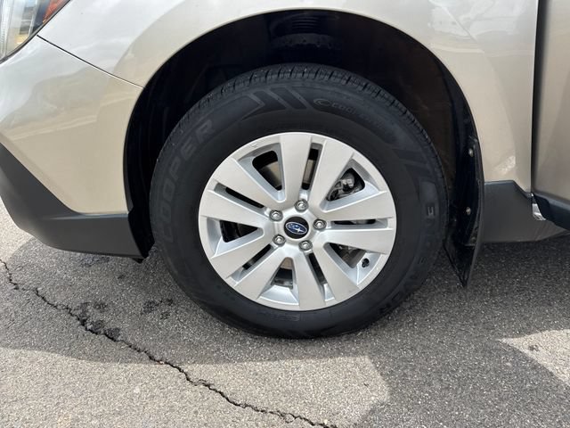 Used 2019 Subaru Outback 2.5i AWD/4WD image 10