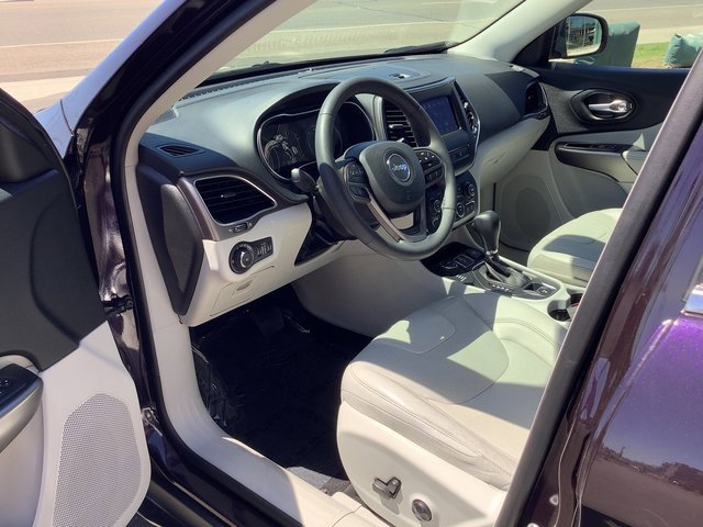 Used 2021 Jeep Cherokee Latitude Lux w/ Trailer Tow Group image 7