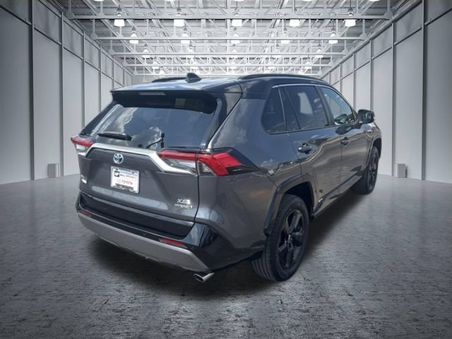 Used 2021 Toyota RAV4 XSE AWD/4WD image 5