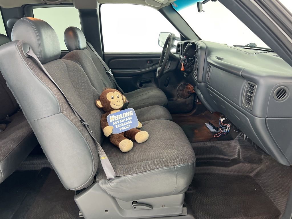 Used 2000 Chevrolet Silverado 2500 Work Truck w/ Firm Ride Suspension Pkg image 22