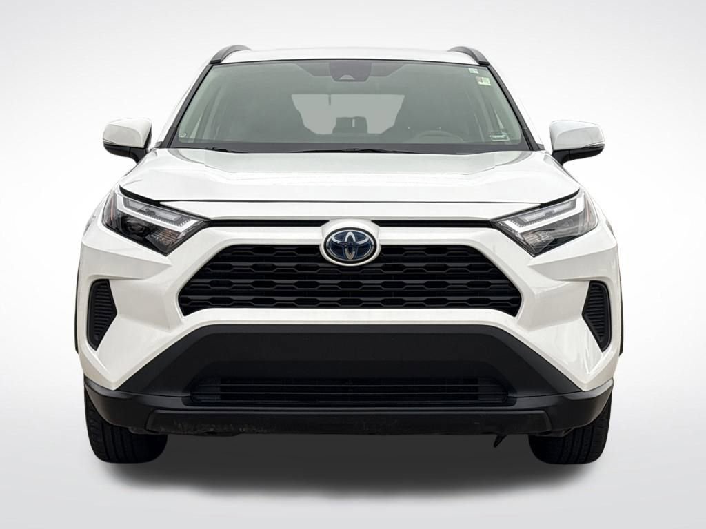 Used 2022 Toyota RAV4 XLE image 12