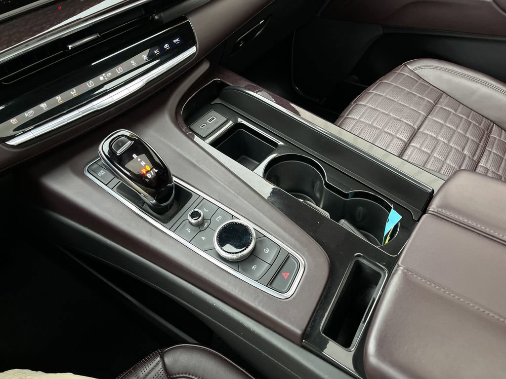 Used 2021 Cadillac Escalade ESV Sport Platinum w/ LPO, ONYX Package image 25