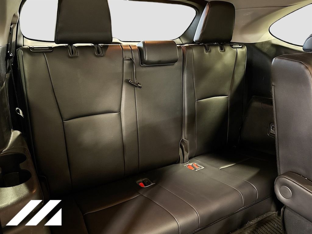 Used 2020 Toyota Highlander XLE image 31