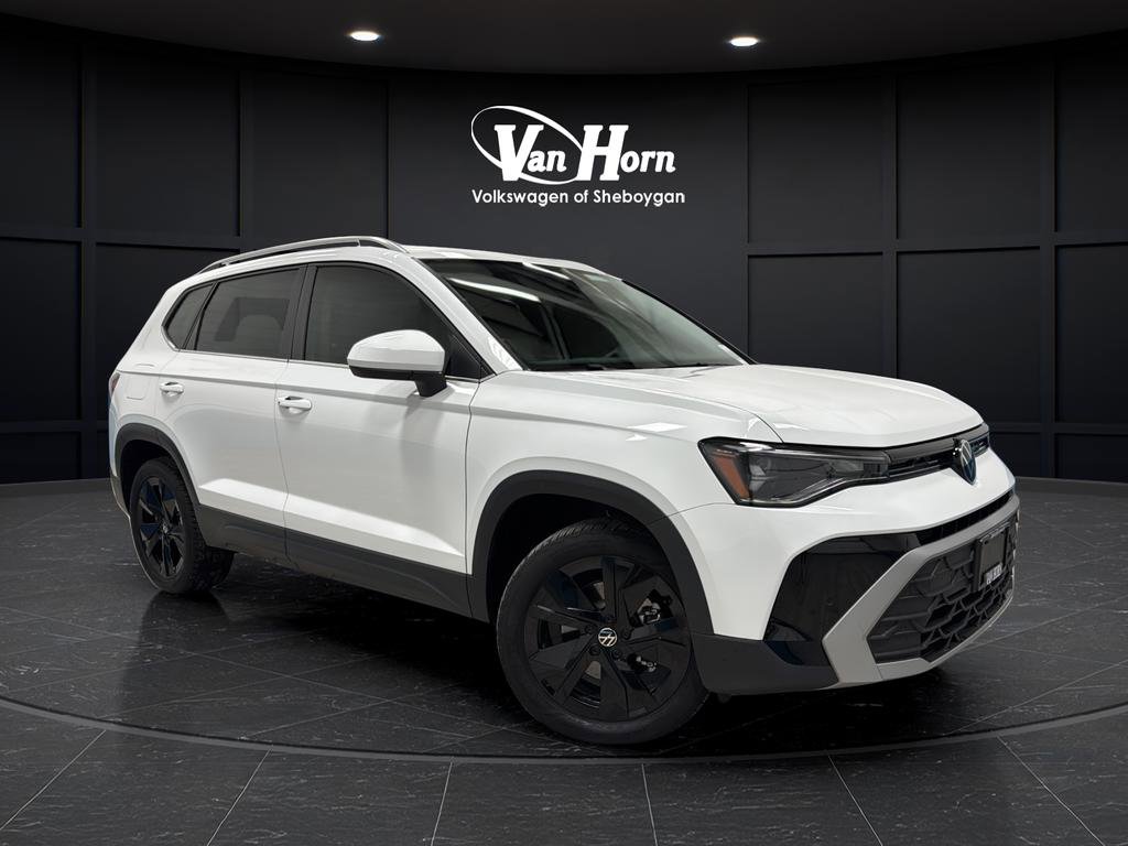 Used 2025 Volkswagen Taos SE w/ Panoramic Sunroof Package image 1