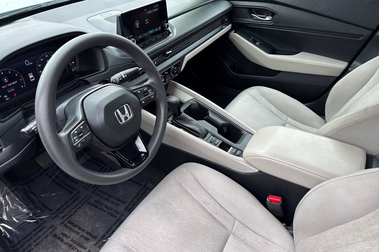 Used 2023 Honda Accord EX image 12