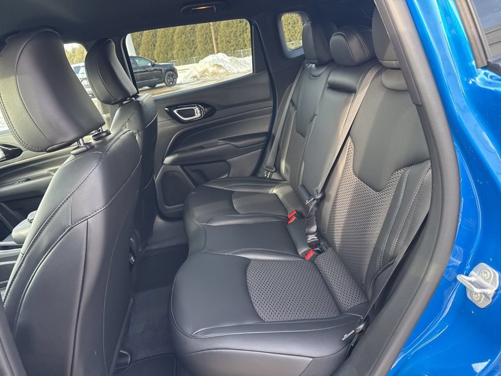 New 2026 Jeep Compass Latitude AWD/4WD image 18