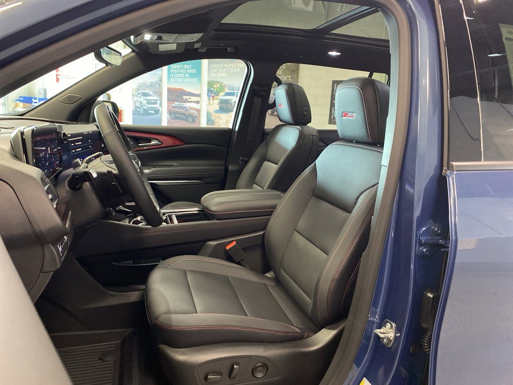 New 2026 Chevrolet Traverse Z71 w/ Enhanced Driving Package image 10
