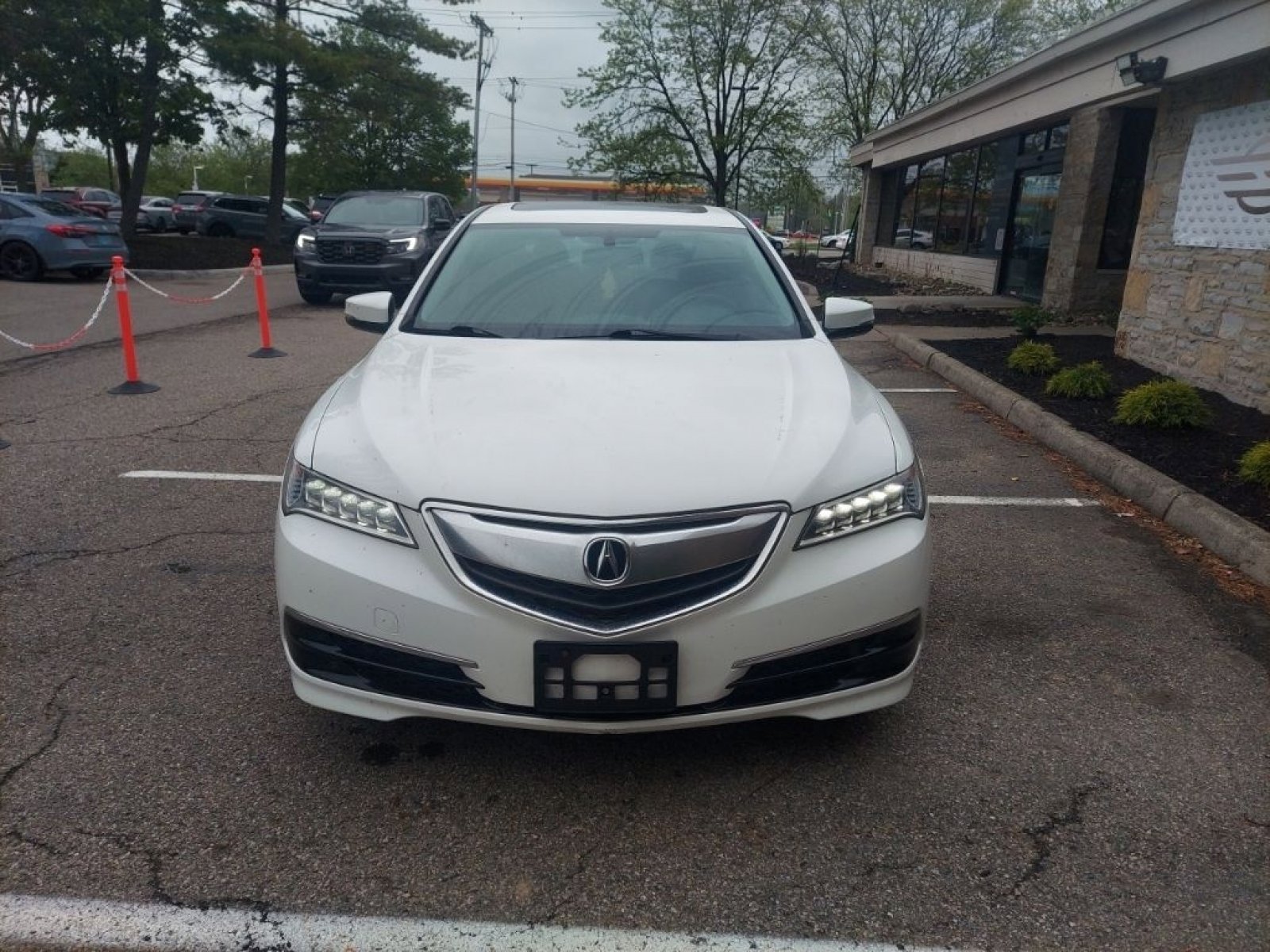 Used 2015 Acura TLX FWD image 3