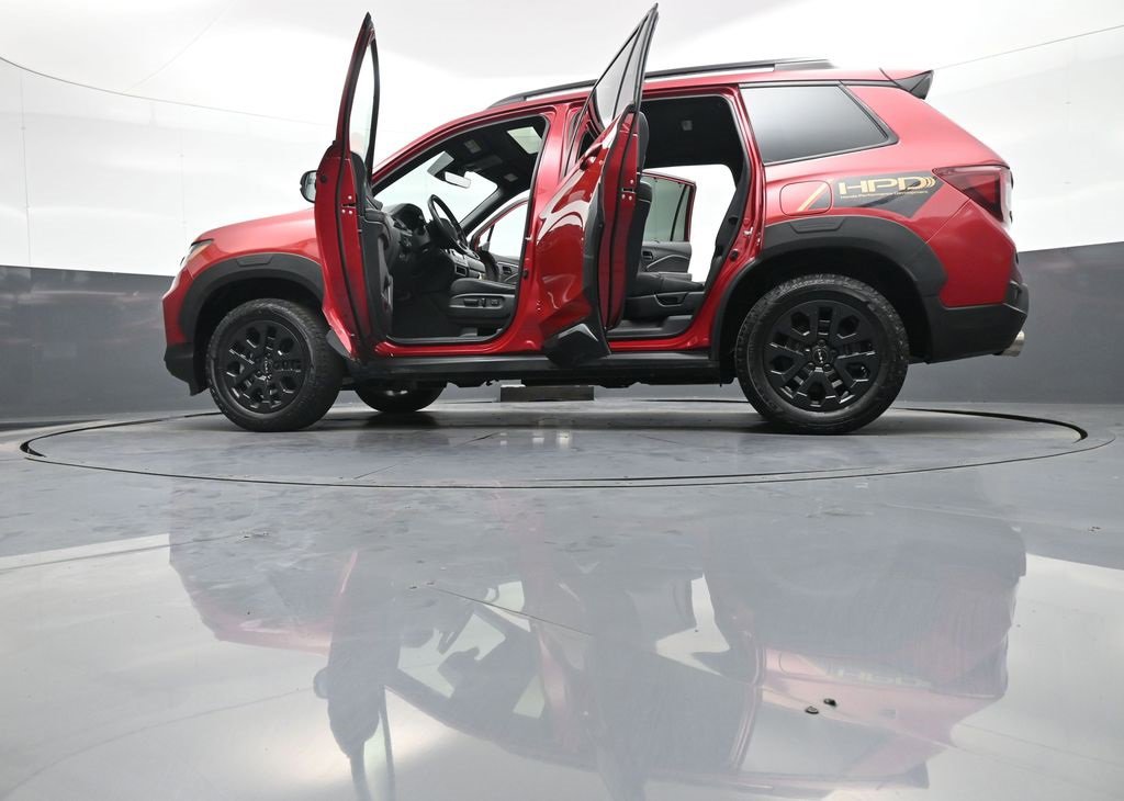 Certified 2023 Honda Passport TrailSport image 49