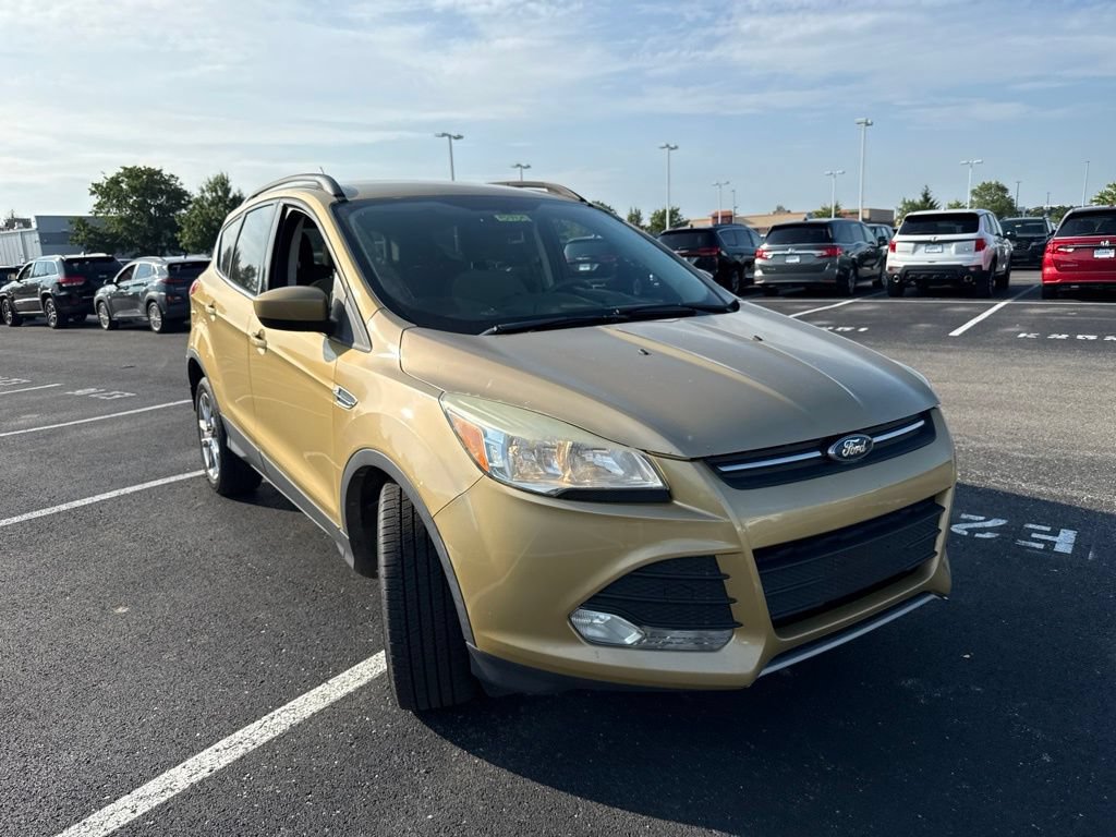 Used 2014 Ford Escape SE w/ Equipment Group 201A FWD image 12