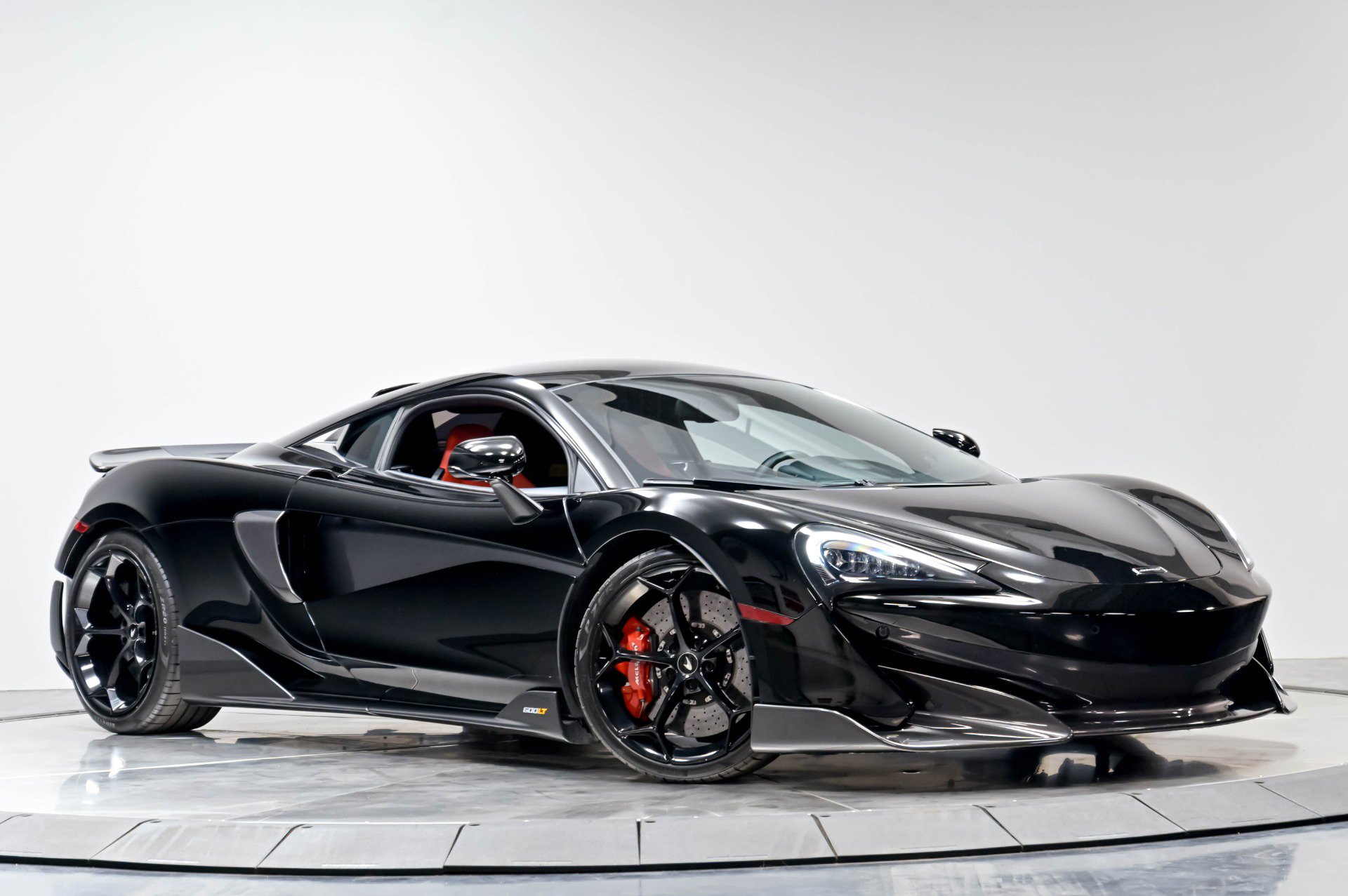 Used 2019 McLaren 600LT RWD image 36