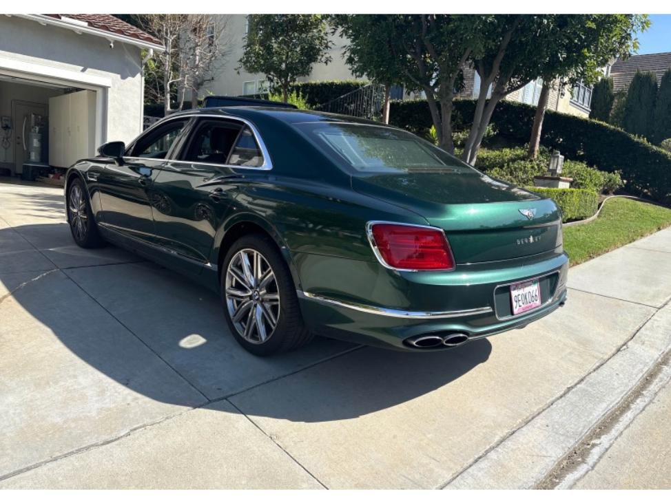 Used 2022 Bentley Flying Spur V8 AWD/4WD image 5