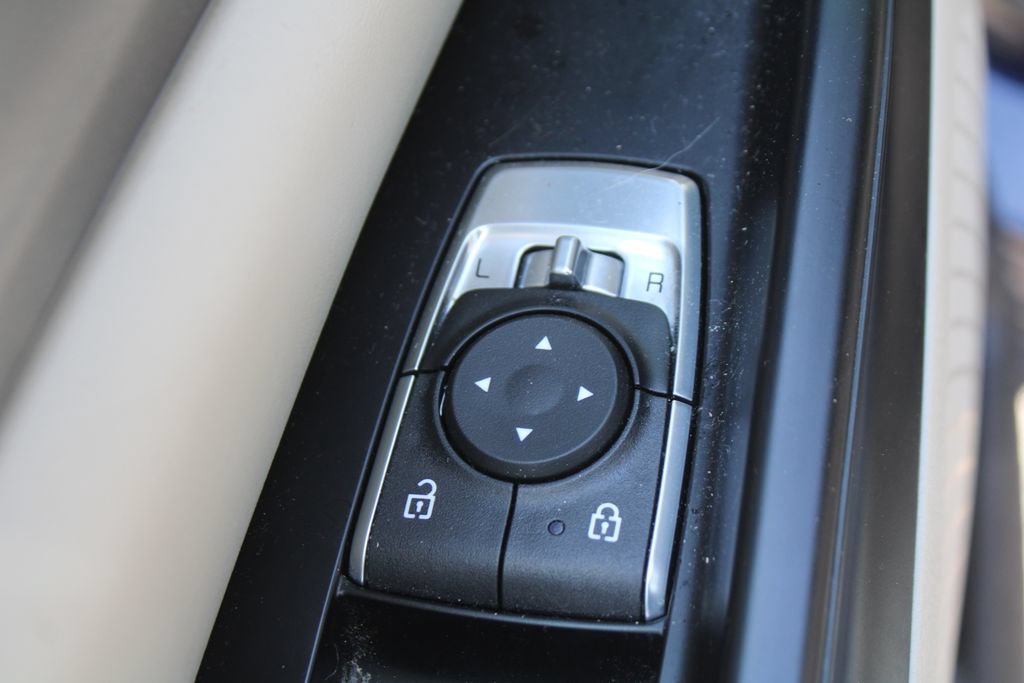 Certified 2024 Kia Carnival LX FWD image 26