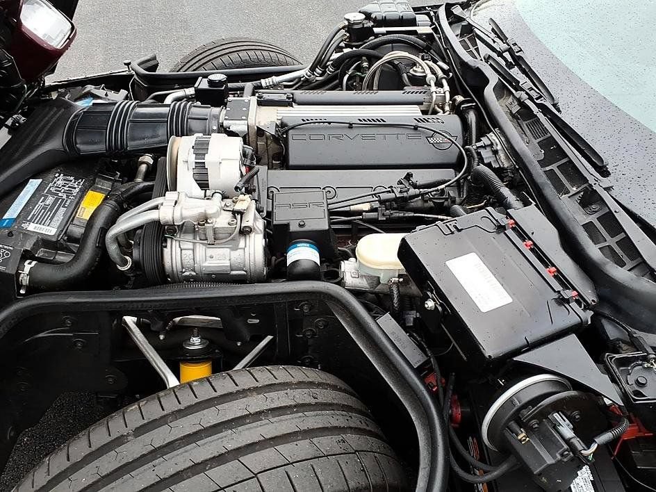 Used 1993 Chevrolet Corvette Coupe RWD image 15