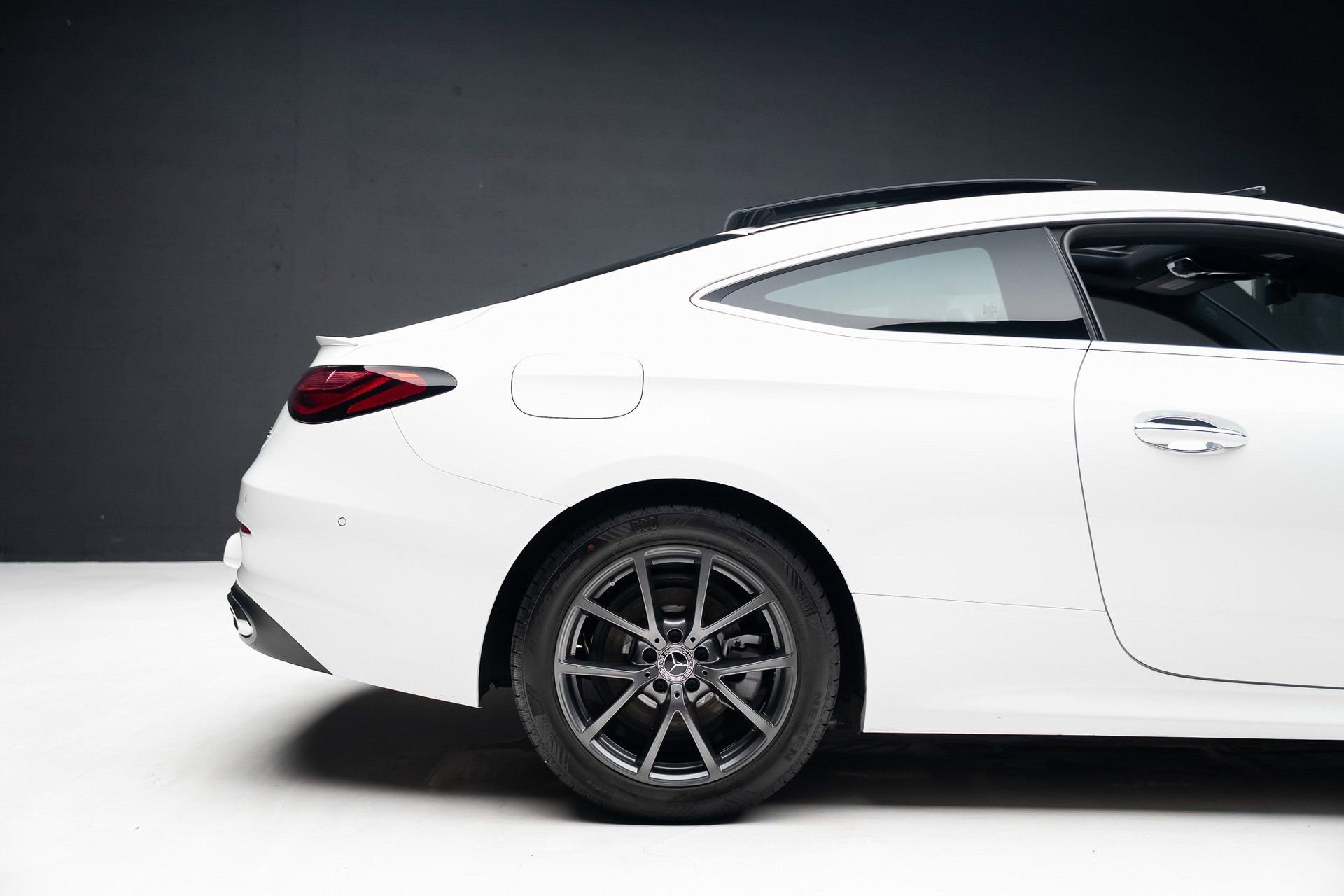 Used 2024 Mercedes-Benz CLE 300 4MATIC Coupe image 36